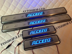 Накладки на пороги Hyundai Accent синяя подсветка