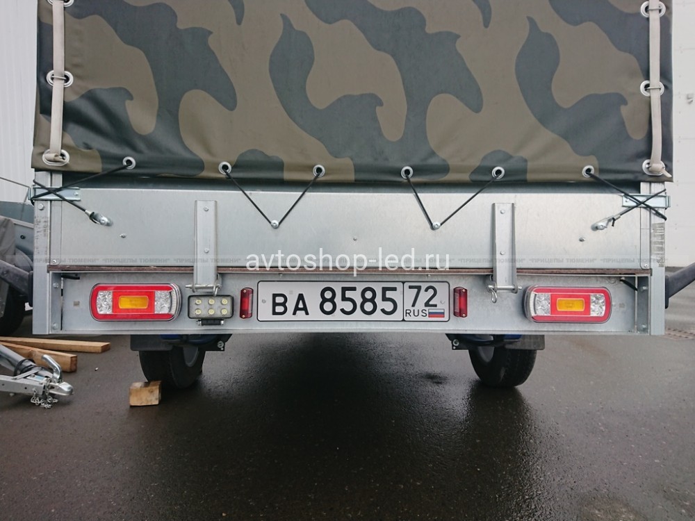 Подсветка номера Fristom FT-016/A LED красного цвета c габаритом и проводом