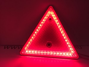 Катафот треугольный LED красный 24V