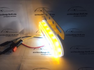 Указатель габаритов желтый с поворотником 20 LED 12V
