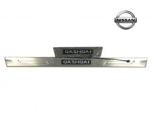 Накладки на пороги Nissan Qashqai с подсветкой