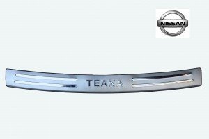 Накладка на задний бампер Nissan Teana 1