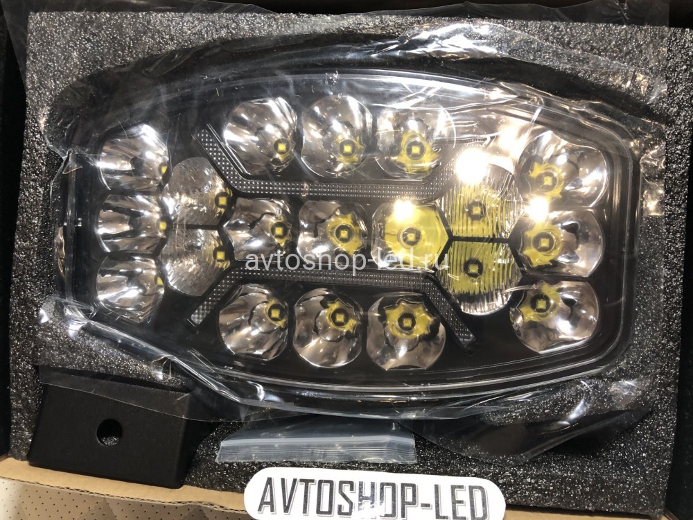 Светодиодные фары Прожектор LED с дхо для авто 12/24V 2 шт
