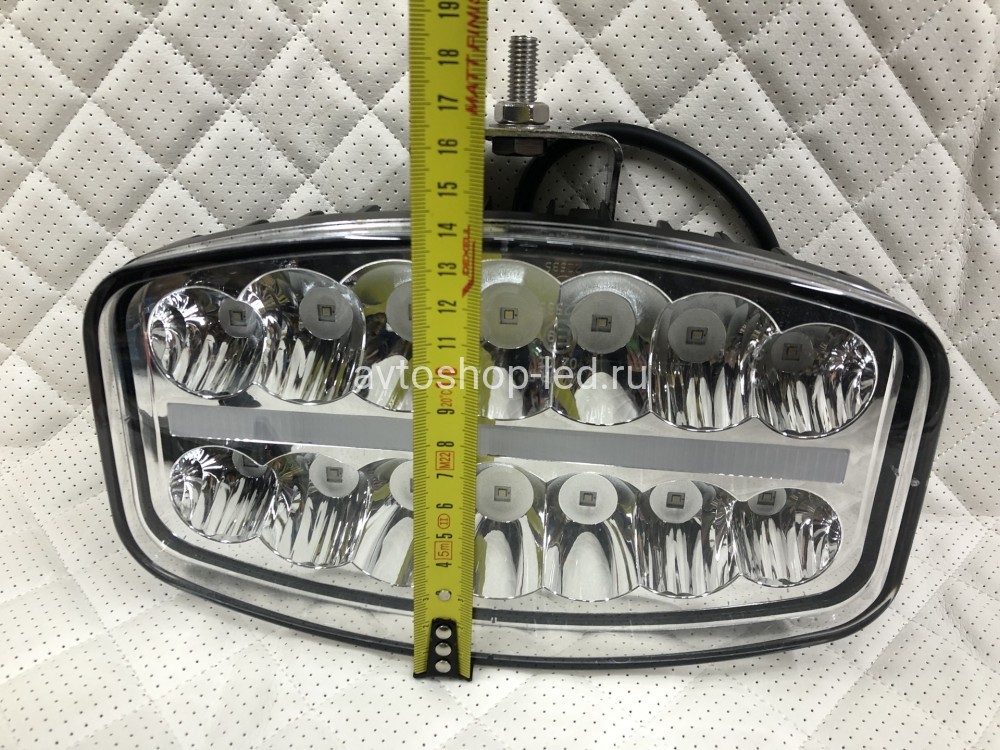 Светодиоднаые фары Прожекторы LED с дхо на дуги авто 12/24V