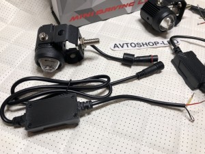 Фары Bi LED линзы авто/мото 20W 12/24V