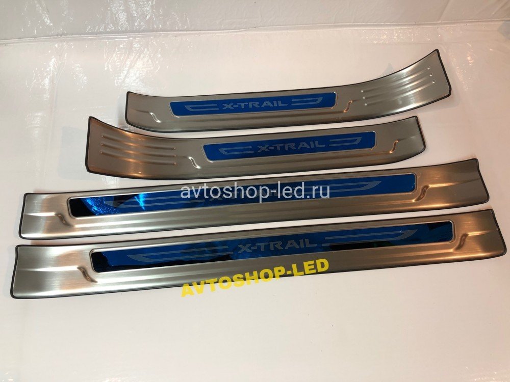 Накладки на пороги Nissan X-Trail T32 копия №1770216192